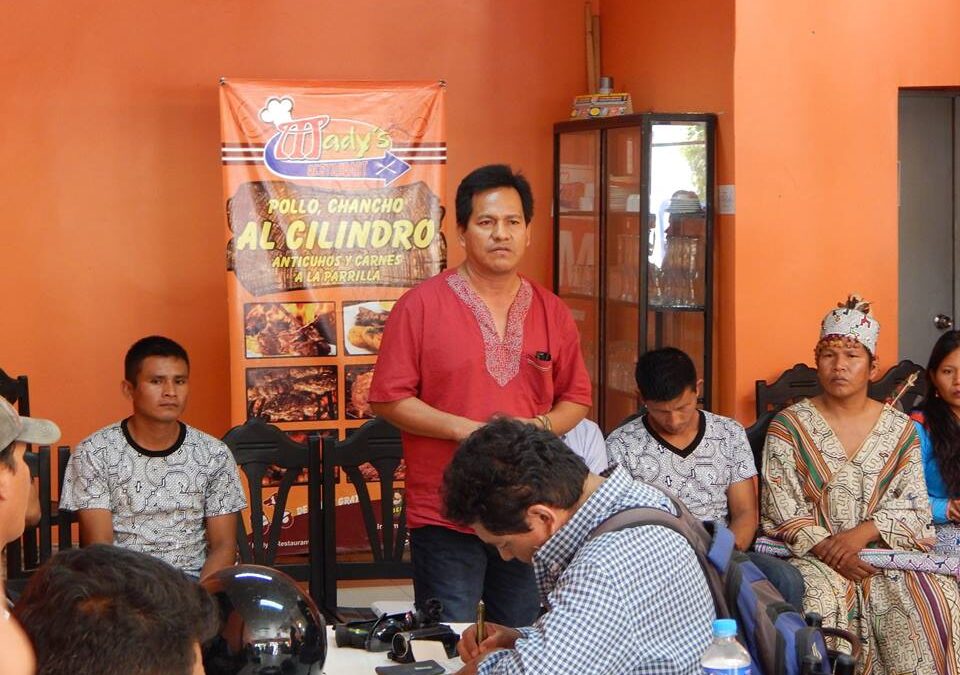 Santa Clara Uchunya und FECONAU reichen Klage gegen peruanische Behörden und auf Schutz vor Palmölunternehmen ein